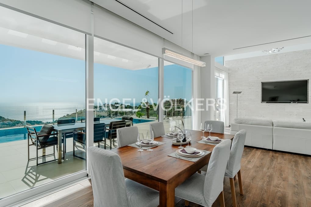 3 soveværelse Villa til salg i Altea med swimmingpool garage - € 2.075.000 (Ref: 9325393)