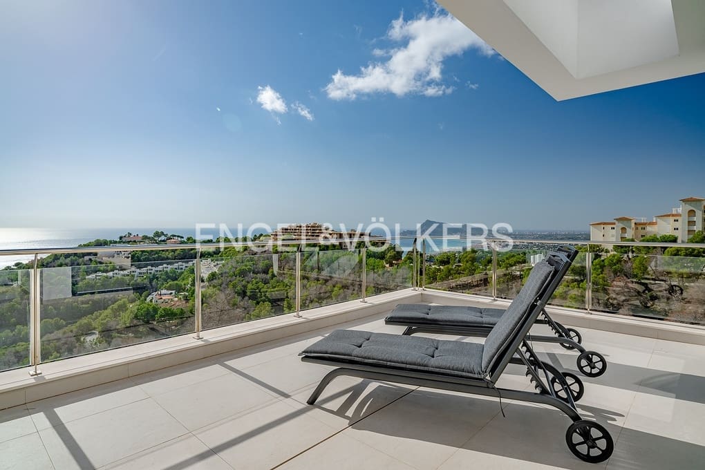 3 soveværelse Villa til salg i Altea med swimmingpool garage - € 2.075.000 (Ref: 9325393)