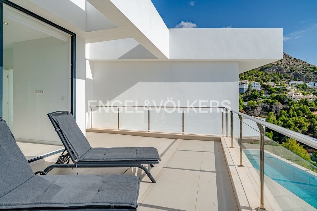 3 soveværelse Villa til salg i Altea med swimmingpool garage - € 2.075.000 (Ref: 9325393)