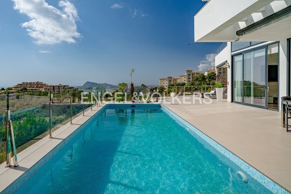 3 soverom Villa til salgs i Altea med svømmebasseng garasje - € 1 980 000 (Ref: 9325393)