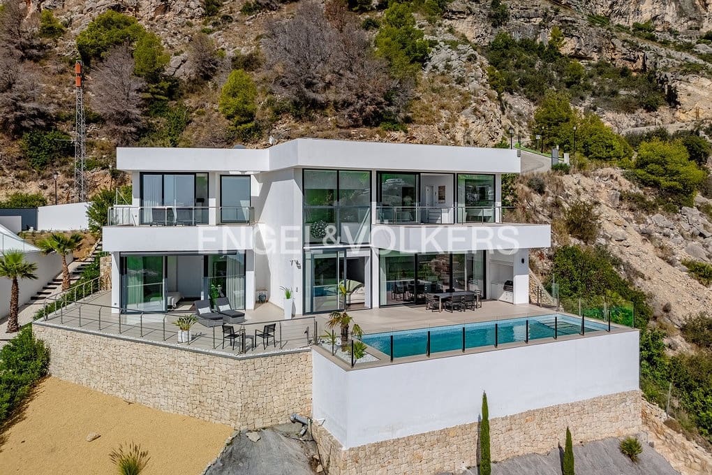 3 soverom Villa til salgs i Altea med svømmebasseng garasje - € 1 980 000 (Ref: 9325393)