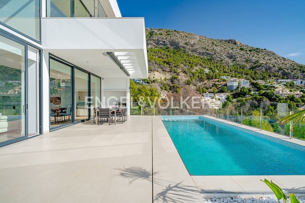 3 soverom Villa til salgs i Altea med svømmebasseng garasje - € 1 980 000 (Ref: 9325393)
