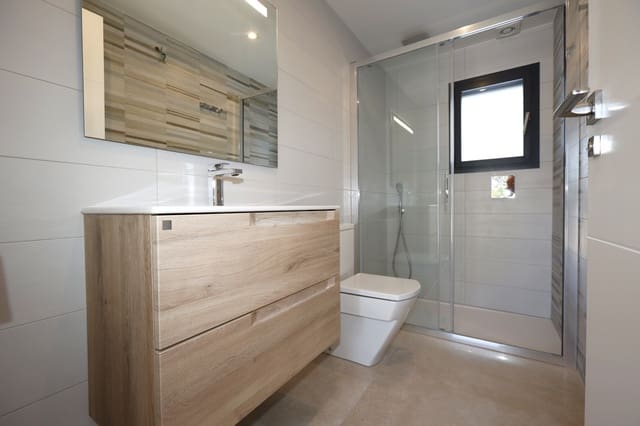 4 quarto Moradia para venda em Calpe / Calp com piscina garagem - 840 000 € (Ref: 9325705)