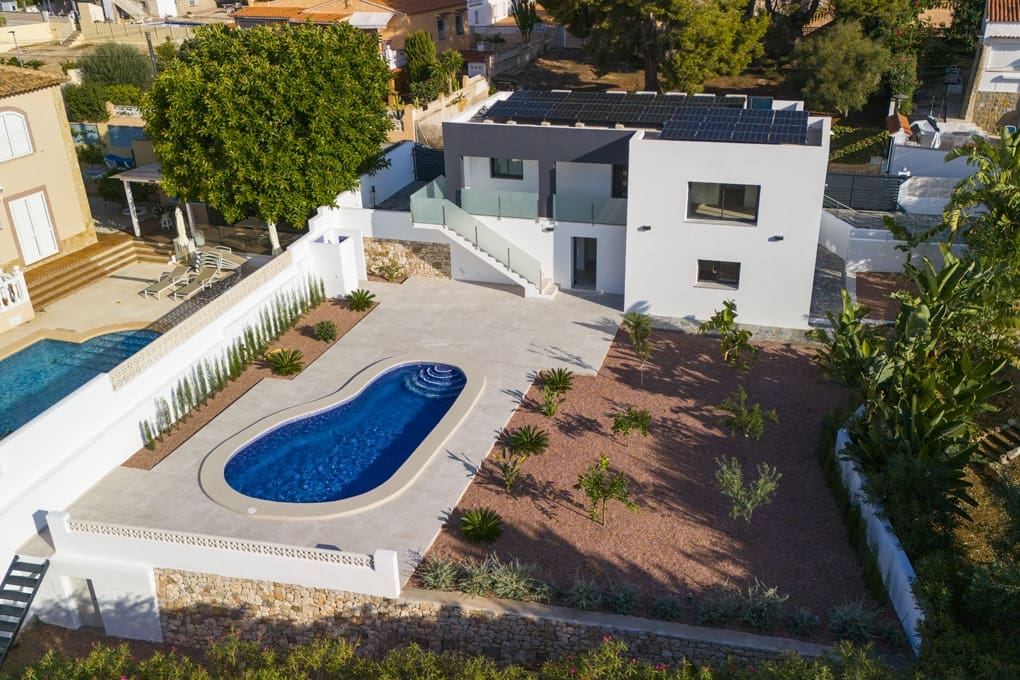 4 quarto Moradia para venda em Calpe / Calp com piscina garagem - 840 000 € (Ref: 9325705)