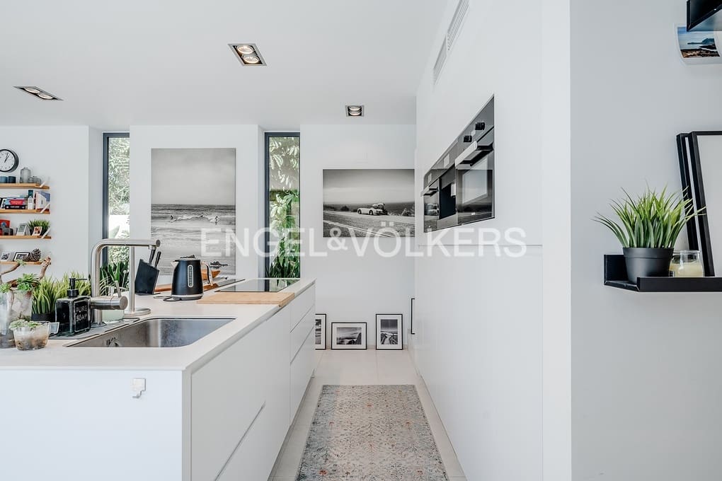 2 soveværelse Villa til salg i Calpe / Calp med swimmingpool garage - € 1.140.000 (Ref: 9327003)