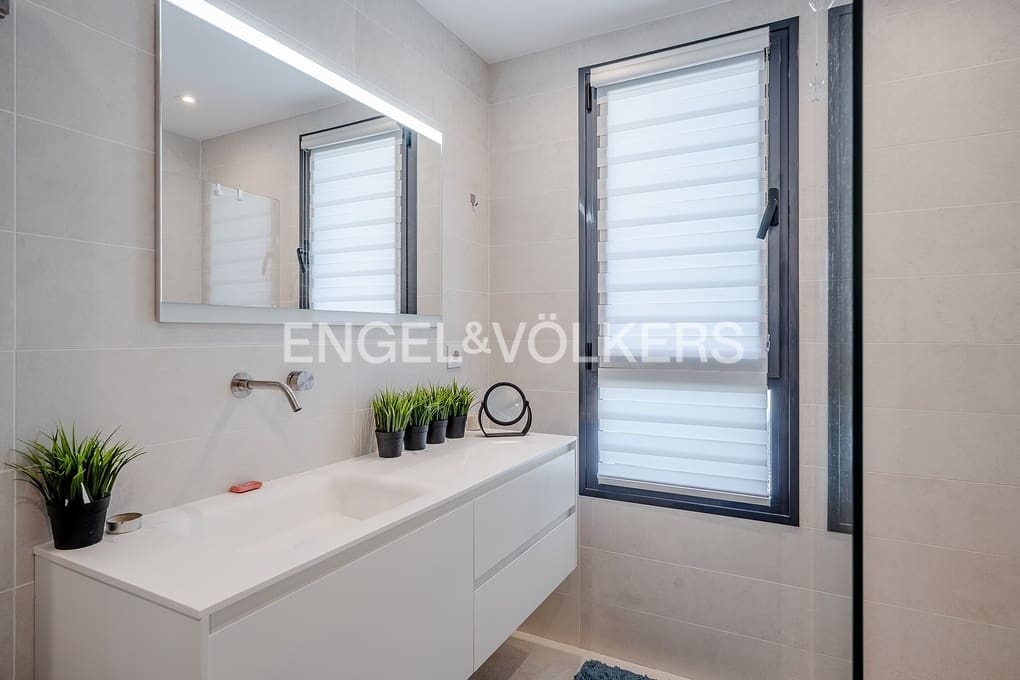 2 soveværelse Villa til salg i Calpe / Calp med swimmingpool garage - € 1.140.000 (Ref: 9327003)