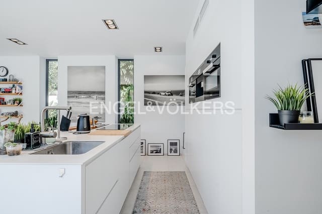 2 soveværelse Villa til salg i Calpe / Calp med swimmingpool garage - € 1.140.000 (Ref: 9327003)