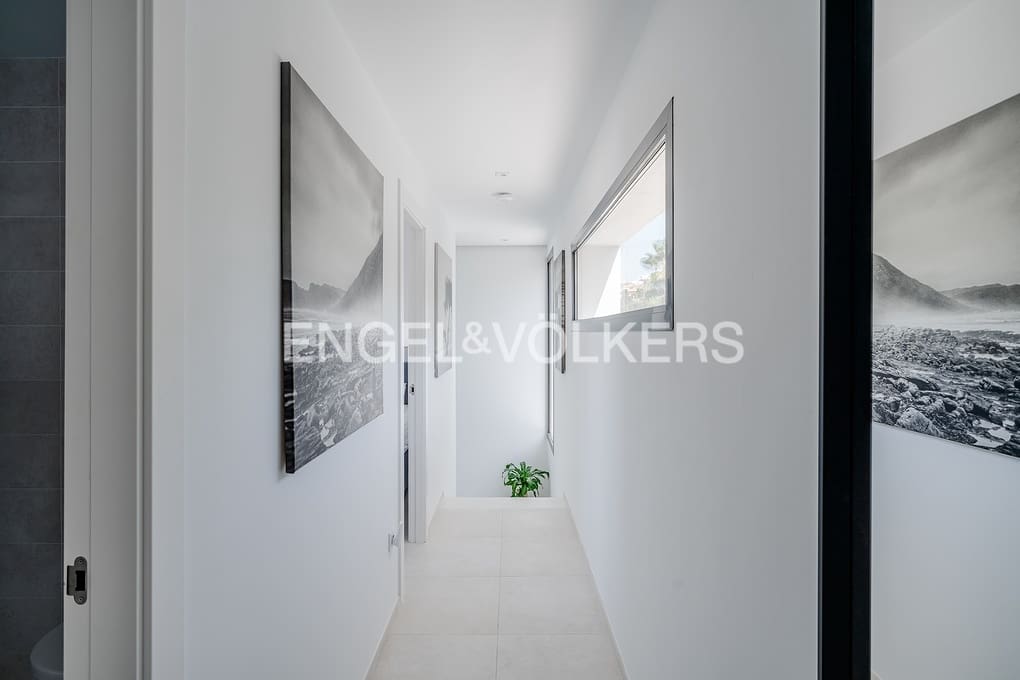 2 soveværelse Villa til salg i Calpe / Calp med swimmingpool garage - € 1.140.000 (Ref: 9327003)