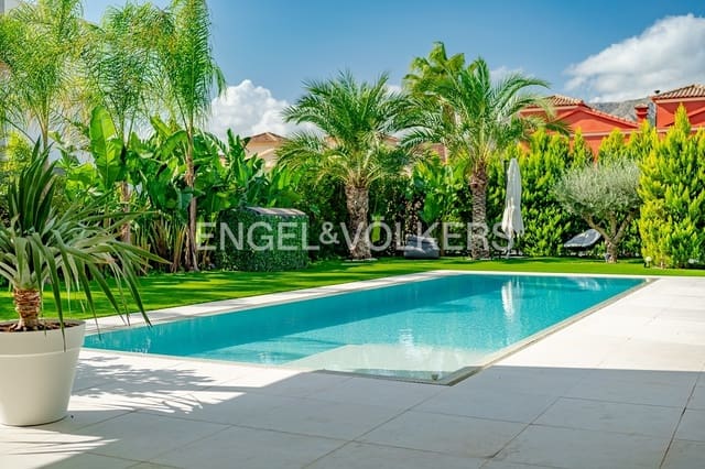 2 soveværelse Villa til salg i Calpe / Calp med swimmingpool garage - € 1.140.000 (Ref: 9327003)