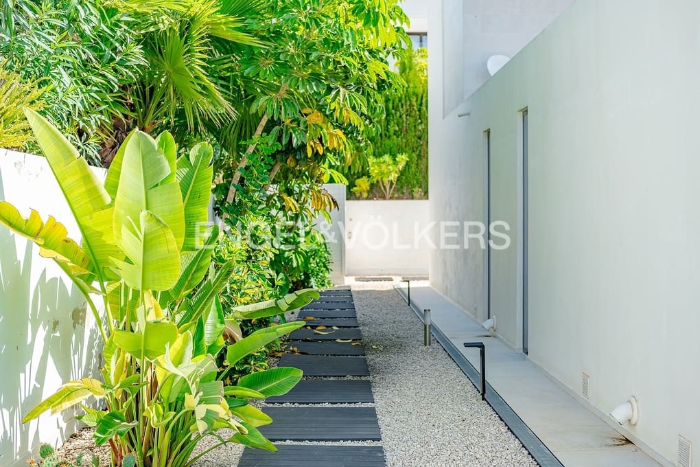 2 soveværelse Villa til salg i Calpe / Calp med swimmingpool garage - € 1.140.000 (Ref: 9327003)