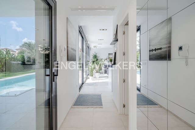 2 sovrum Villa till salu i Pueblo, Calpe / Calp med pool garage - 990 000 € (Ref: 9327003)