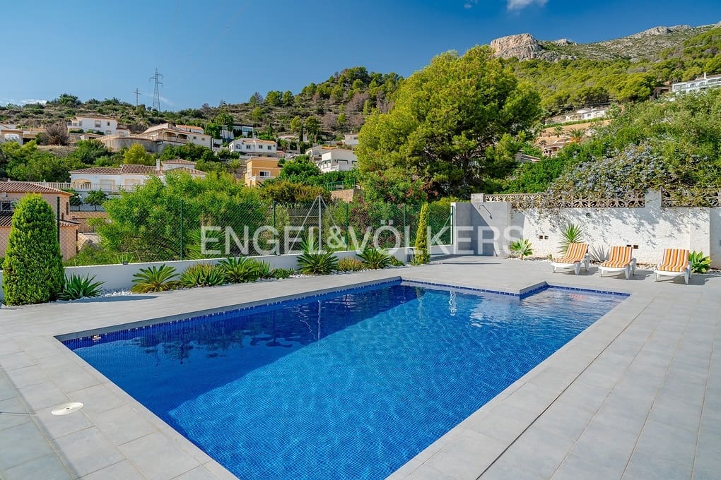 2 sovrum Villa till salu i Calpe / Calp med pool garage - 650 000 € (Ref: 9329900)