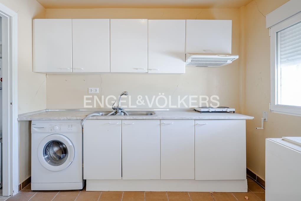 3 bedroom Villa for sale in Altea with pool garage - € 999,000 (Ref: 9340371)