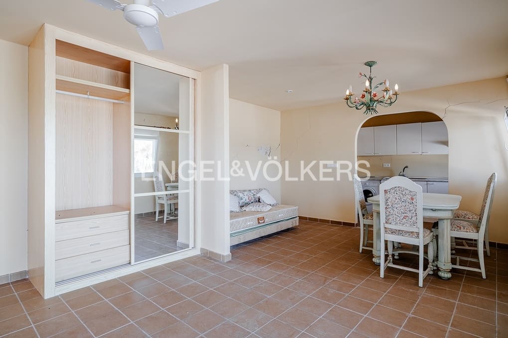 3 bedroom Villa for sale in Altea with pool garage - € 999,000 (Ref: 9340371)