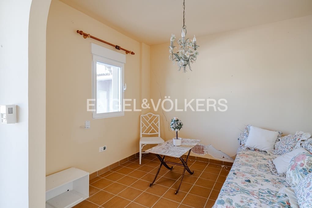 3 bedroom Villa for sale in Altea with pool garage - € 999,000 (Ref: 9340371)