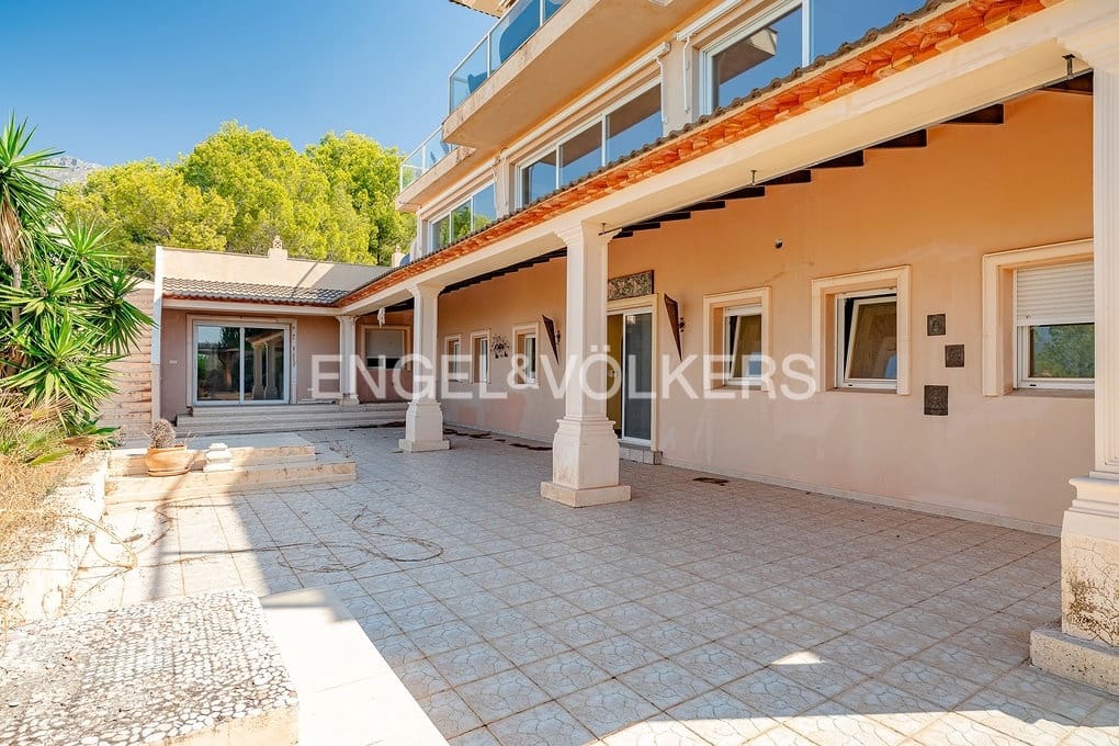 Chalet de 3 habitaciones en Altea en venta con piscina garaje - 790.000 € (Ref: 9340371)