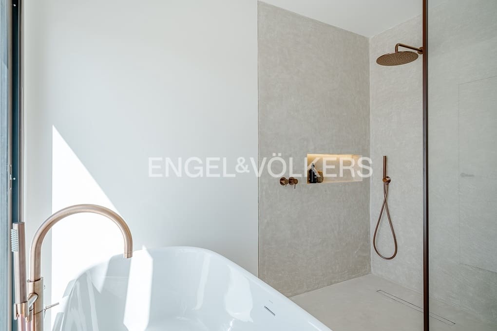 5 makuuhuone Huvila myytävänä paikassa Benissa mukana uima-altaan 
autotalli - 2 795 000 € (Ref: 9343892)