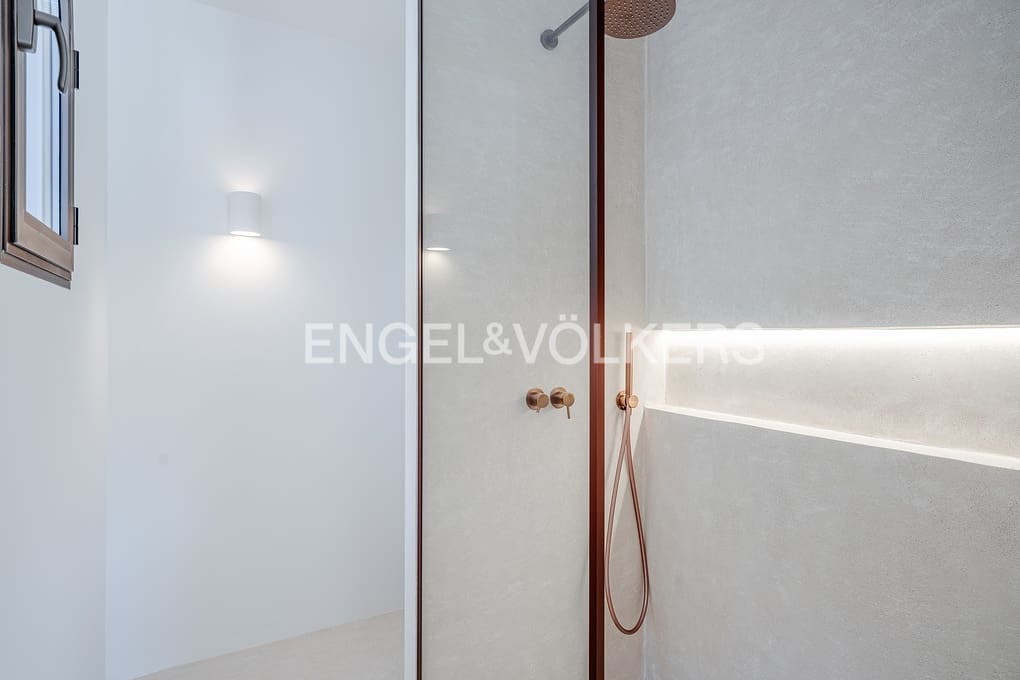 5 makuuhuone Huvila myytävänä paikassa Benissa mukana uima-altaan 
autotalli - 2 795 000 € (Ref: 9343892)