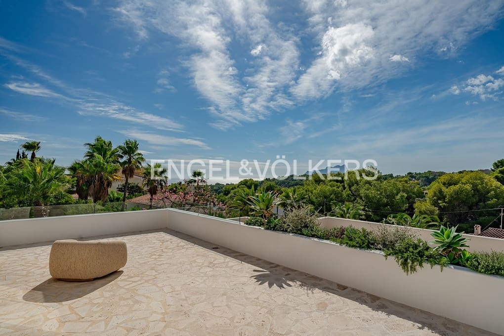 5 makuuhuone Huvila myytävänä paikassa Benissa mukana uima-altaan 
autotalli - 2 795 000 € (Ref: 9343892)