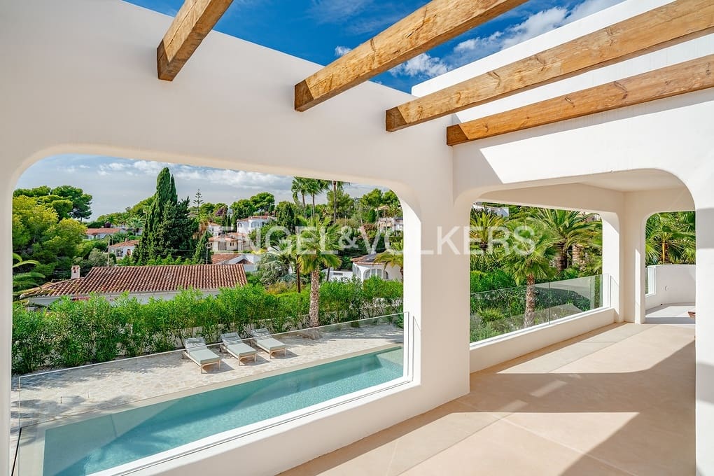 5 makuuhuone Huvila myytävänä paikassa Benissa mukana uima-altaan 
autotalli - 2 795 000 € (Ref: 9343892)