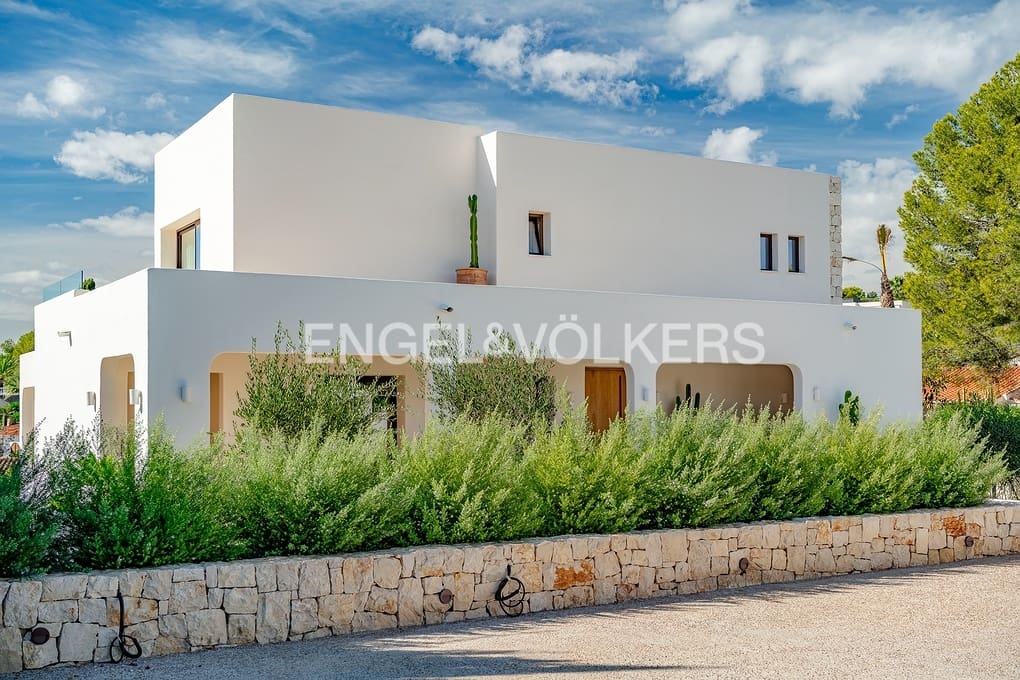 5 makuuhuone Huvila myytävänä paikassa Benissa mukana uima-altaan 
autotalli - 2 795 000 € (Ref: 9343892)