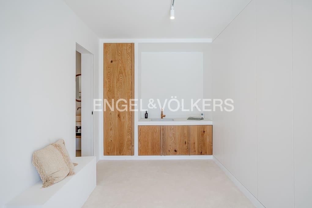 5 slaapkamer Villa te koop in Benissa met zwembad garage - € 2.495.000 (Ref: 9343892)