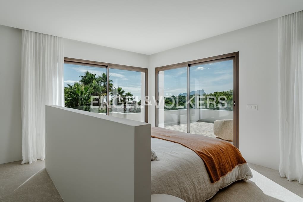 5 slaapkamer Villa te koop in Benissa met zwembad garage - € 2.495.000 (Ref: 9343892)