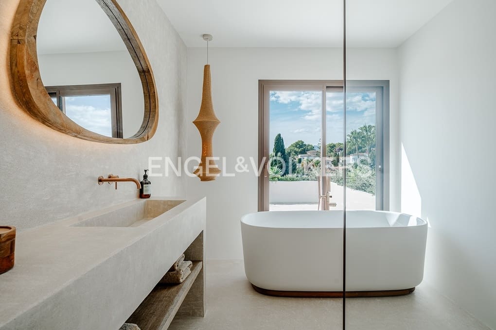 5 slaapkamer Villa te koop in Benissa met zwembad garage - € 2.495.000 (Ref: 9343892)