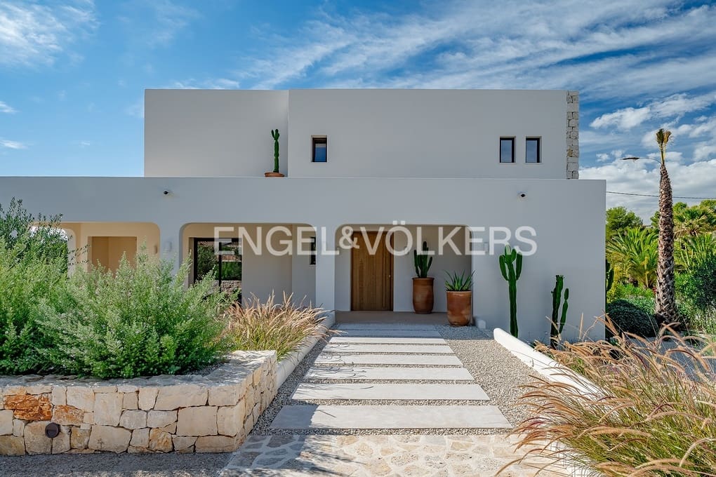 5 slaapkamer Villa te koop in Benissa met zwembad garage - € 2.495.000 (Ref: 9343892)