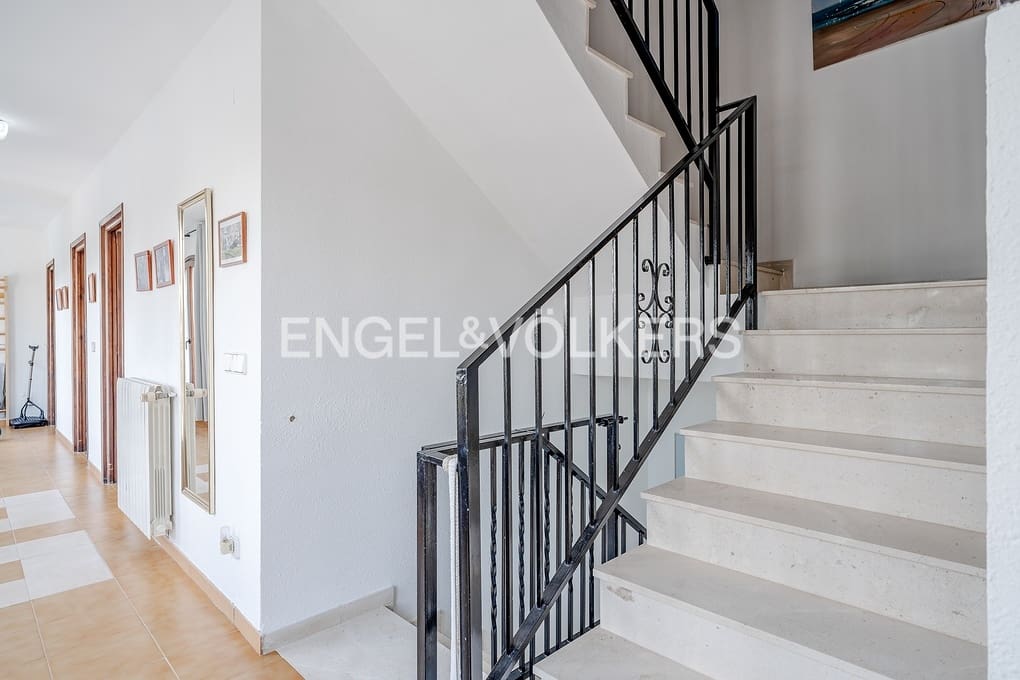 4 sovrum Villa till salu i Calpe / Calp med pool garage - 690 000 € (Ref: 9344031)