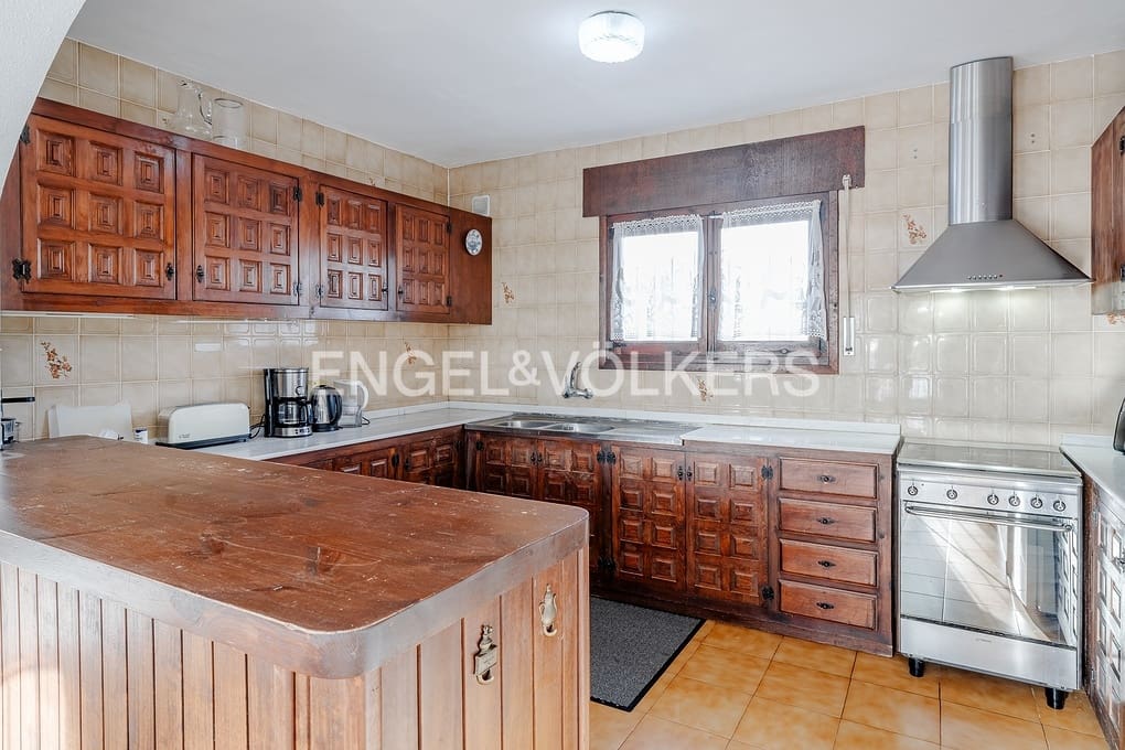 4 sovrum Villa till salu i Calpe / Calp med pool garage - 690 000 € (Ref: 9344031)