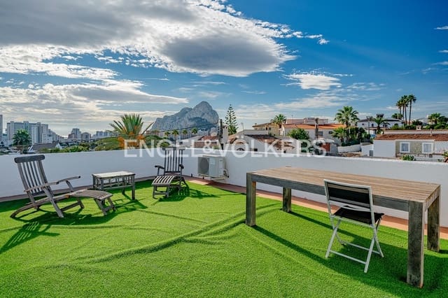 4 sovrum Villa till salu i Calpe / Calp med pool garage - 690 000 € (Ref: 9344031)