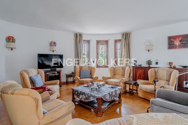 4 sovrum Villa till salu i Calpe / Calp med pool garage - 690 000 € (Ref: 9344031)