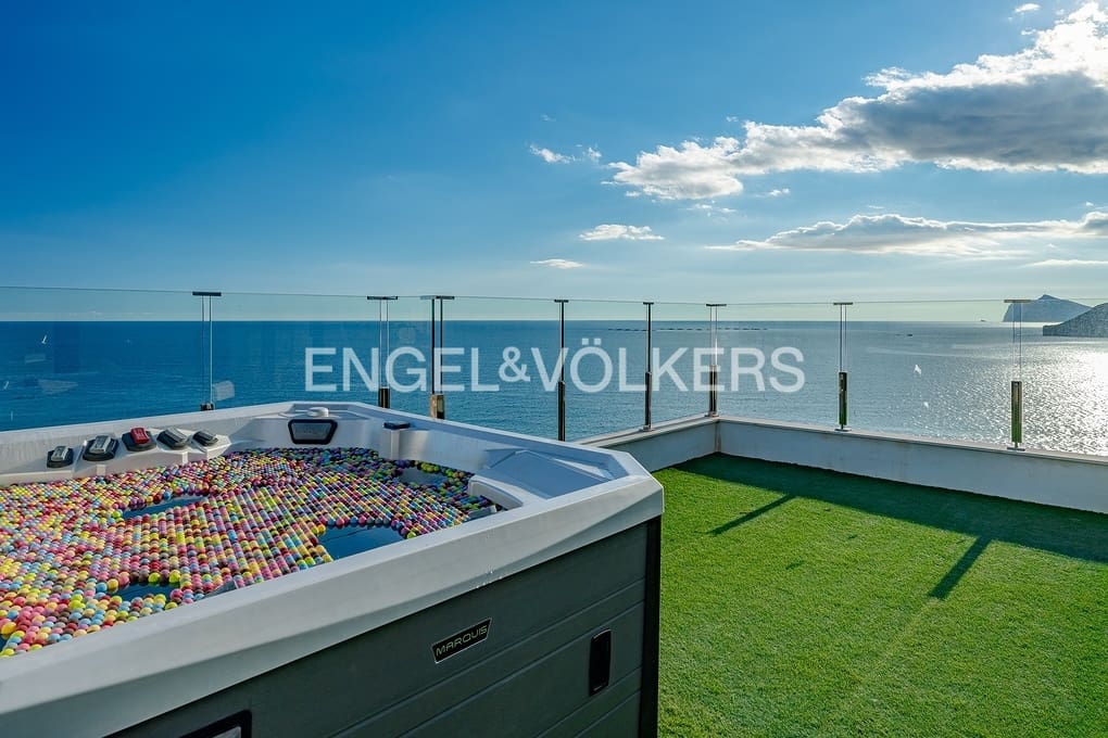 3 sovrum Takvåning till salu i Calpe / Calp med pool garage - 1 999 000 € (Ref: 9369219)