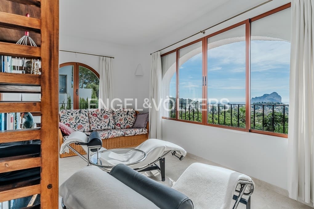 4 Zimmer Villa zu verkaufen in Calpe / Calp mit Pool Garage - 799.000 € (Ref: 9371305)