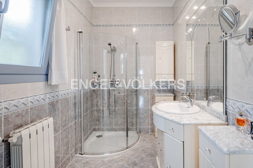 4 Zimmer Villa zu verkaufen in Calpe / Calp mit Pool Garage - 799.000 € (Ref: 9371305)