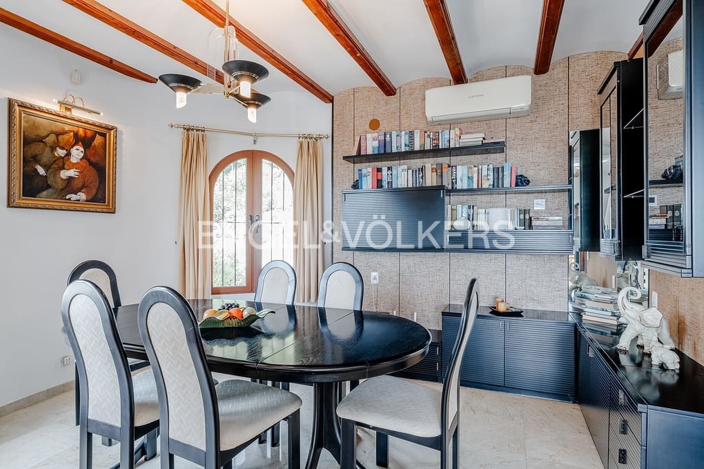 4 Zimmer Villa zu verkaufen in Calpe / Calp mit Pool Garage - 799.000 € (Ref: 9371305)