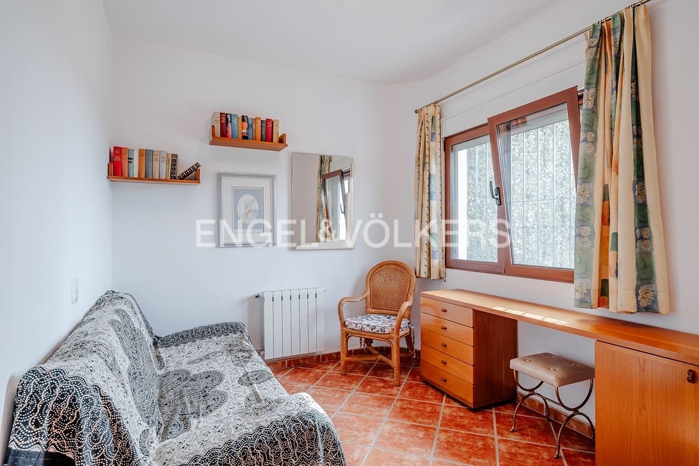 4 Zimmer Villa zu verkaufen in Calpe / Calp mit Pool Garage - 799.000 € (Ref: 9371305)