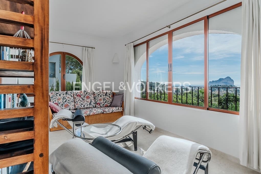4 soveværelse Villa til salg i Calpe / Calp med swimmingpool garage - € 760.000 (Ref: 9371305)