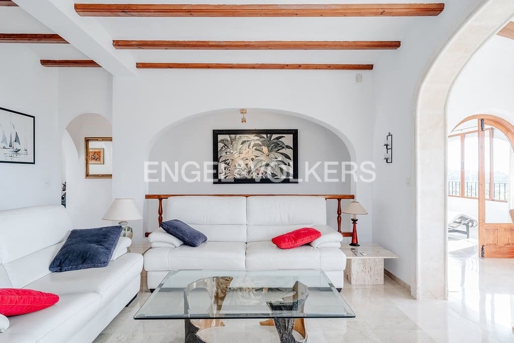 4 soveværelse Villa til salg i Calpe / Calp med swimmingpool garage - € 760.000 (Ref: 9371305)