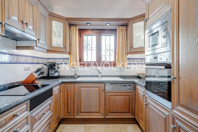 4 camera da letto Villa in vendita in Pueblo, Calpe / Calp con piscina garage - 760.000 € (Rif: 9371305)