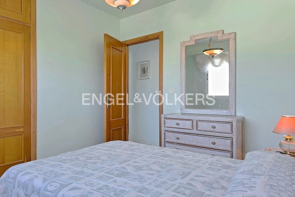Apartamento de 2 habitaciones en Calpe / Calp en venta con piscina - 370.000 € (Ref: 9379578)