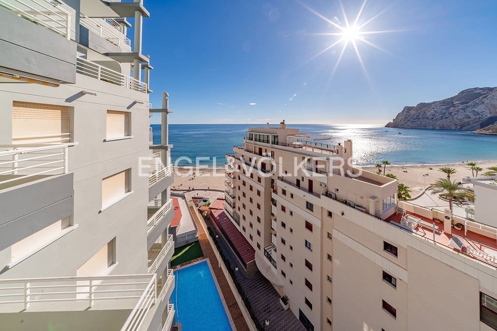 2 sovrum Lägenhet till salu i Calpe / Calp med pool - 370 000 € (Ref: 9379578)
