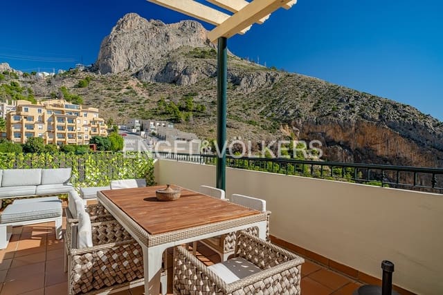 2 soverom Leilighet til salgs i Altea med svømmebasseng garasje - € 535 000 (Ref: 9384791)