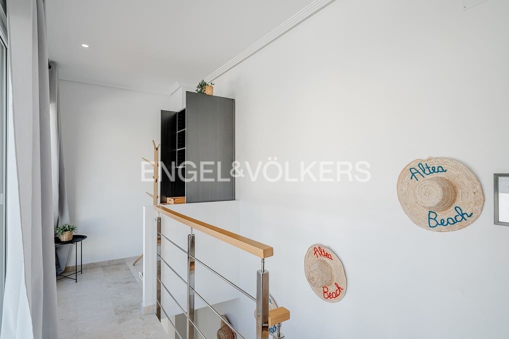 2 soverom Leilighet til salgs i Altea med svømmebasseng garasje - € 535 000 (Ref: 9384791)