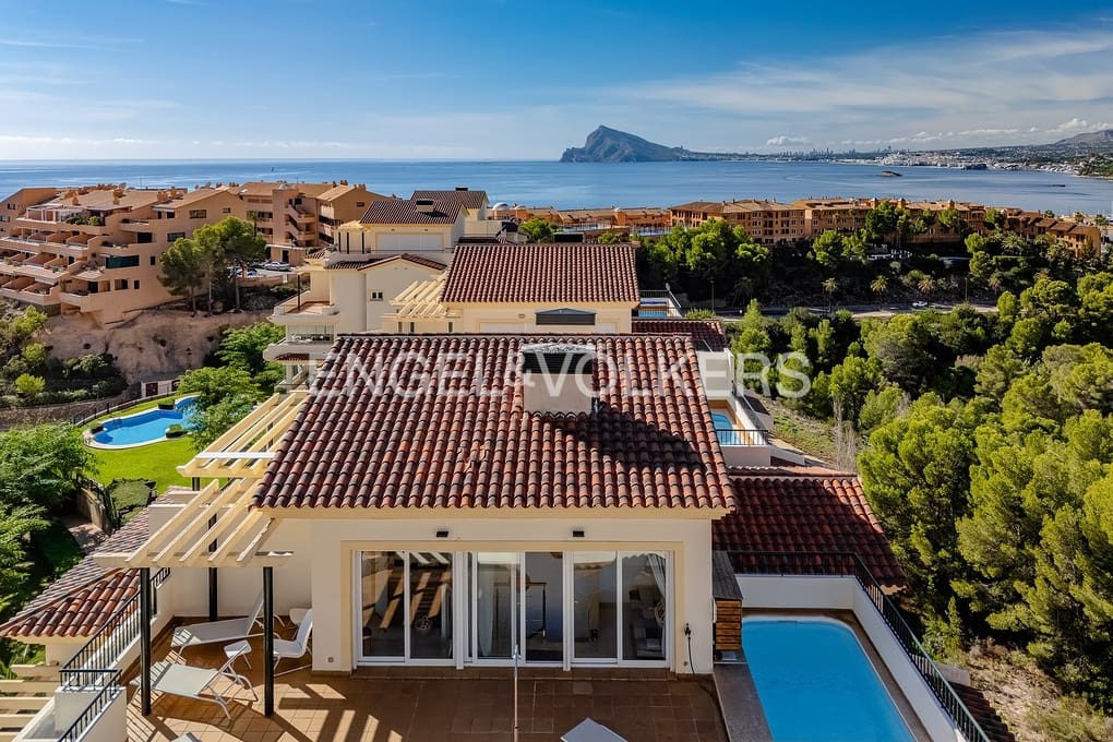 2 soverom Leilighet til salgs i Altea med svømmebasseng garasje - € 535 000 (Ref: 9384791)