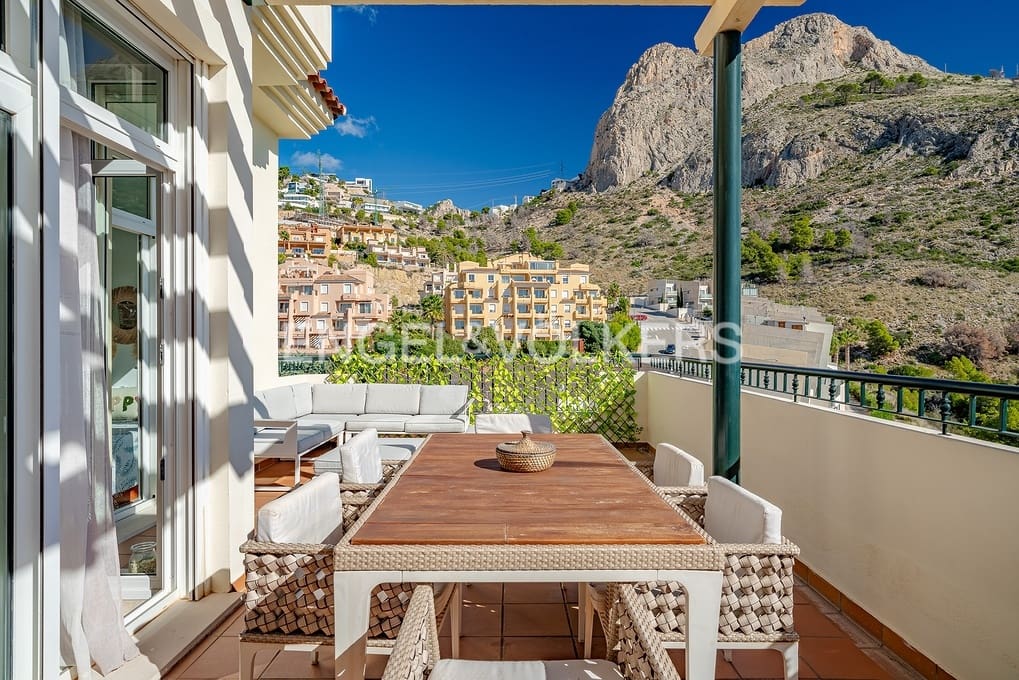 2 soverom Leilighet til salgs i Altea med svømmebasseng garasje - € 535 000 (Ref: 9384791)