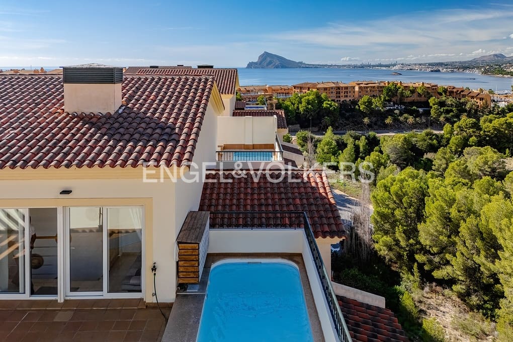 2 soverom Leilighet til salgs i Altea med svømmebasseng garasje - € 535 000 (Ref: 9384791)