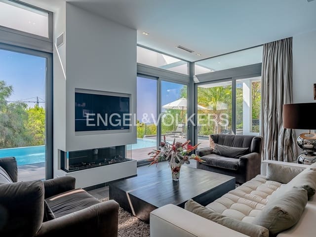 3 makuuhuone Huvila myytävänä paikassa Altea mukana uima-altaan 
autotalli - 2 800 000 € (Ref: 9387042)