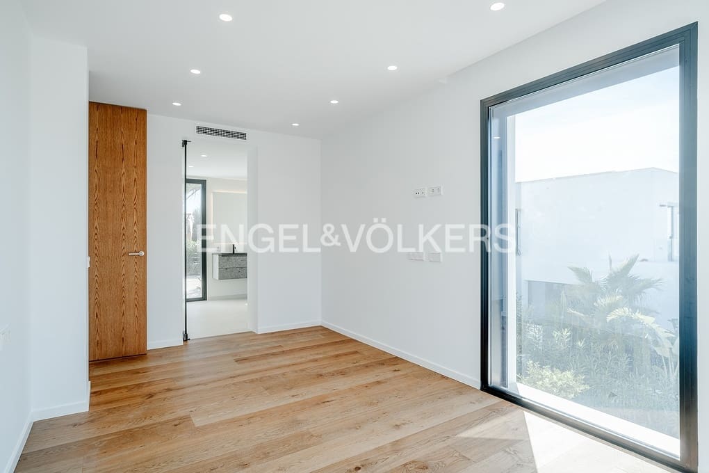 3 soverom Villa til salgs i Cumbre del Sol med svømmebasseng garasje - € 2 400 000 (Ref: 9389974)